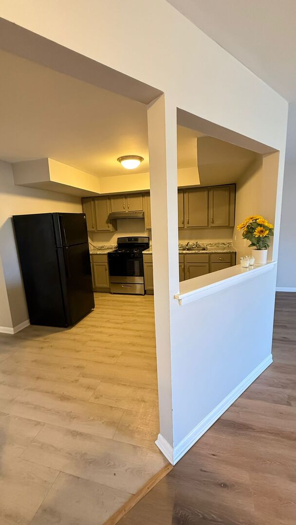 1119 East Algonquin Road, Unit 2 Arlington Heights, IL 60005 - Photo 20 of 30
