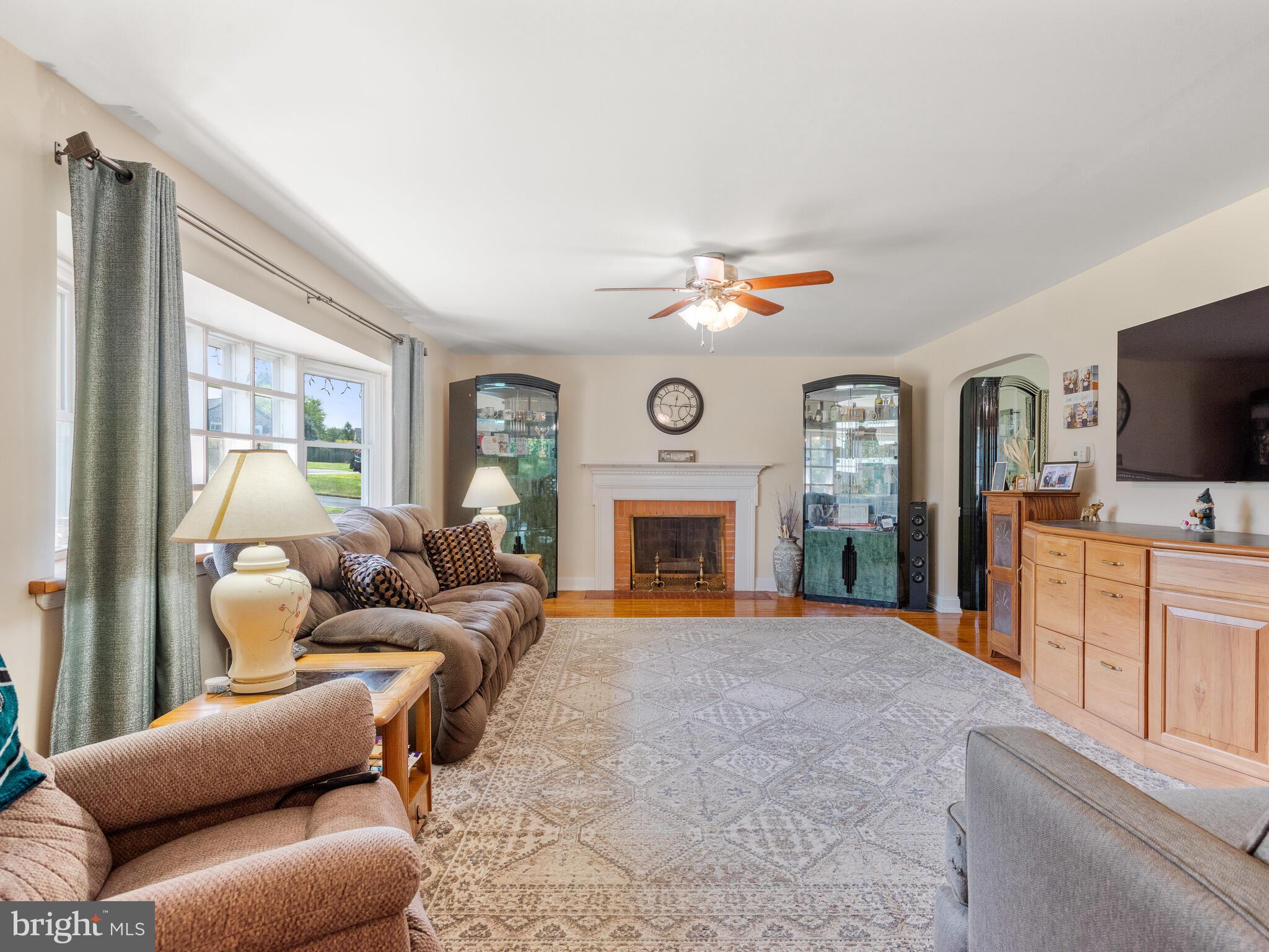 2810 North Kent Road Broomall, PA 19008 - Photo 6 of 41 Gallery Image 6