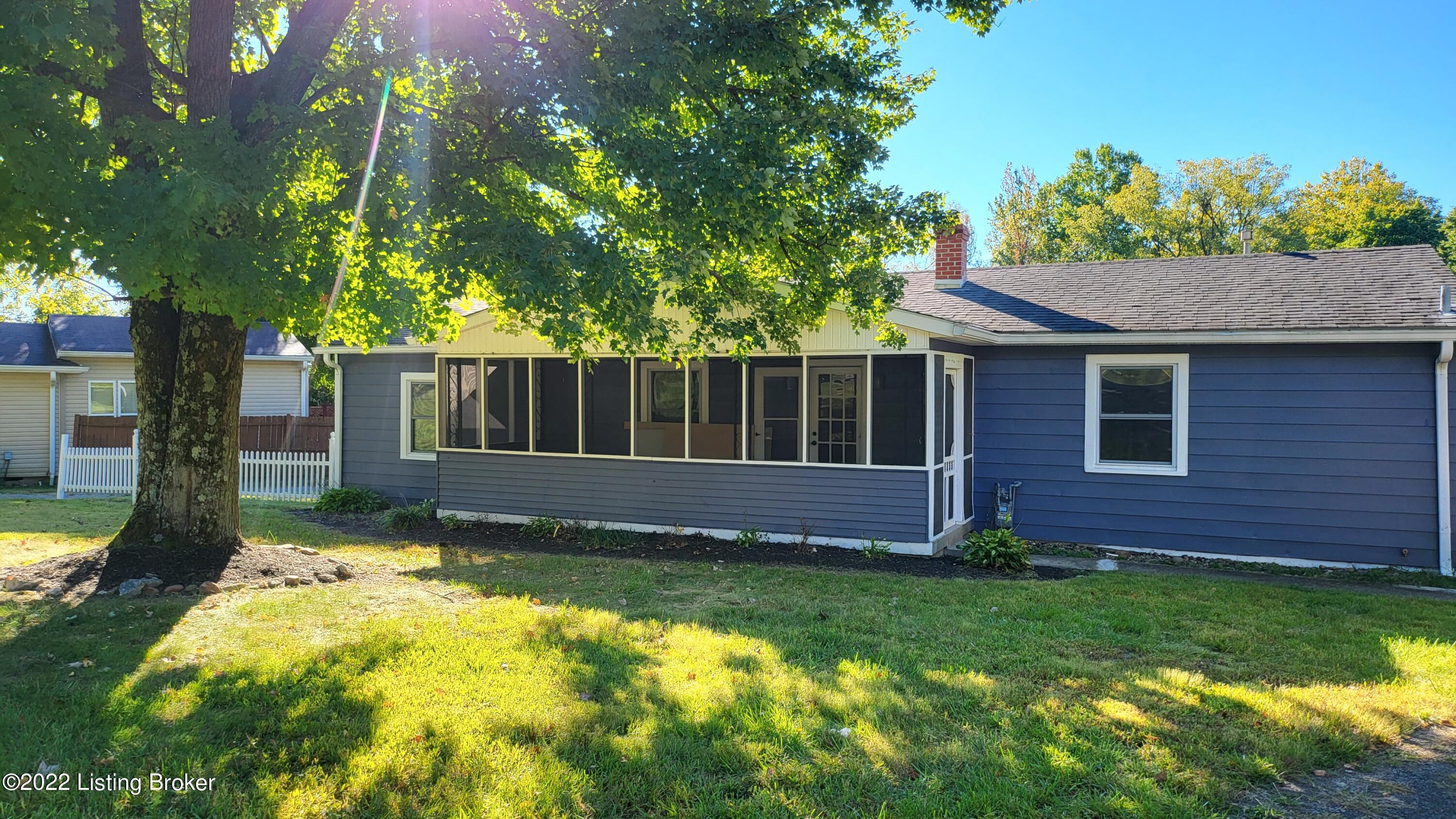 9103 3rd Street Road Louisville, KY 40272 - Photo 1 of 8 Front
