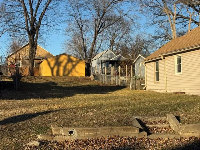 $15,000 | 934 Ottawa Street, Leavenworth, KS 66048