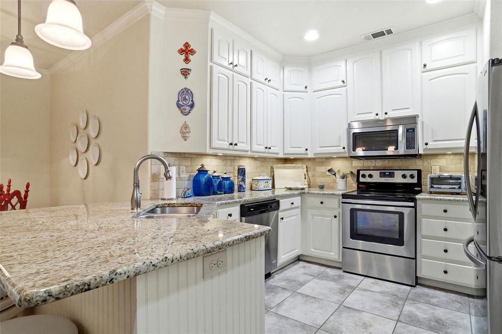250 Greathouse Village Decatur, TX 76234 - Photo 8 of 23
