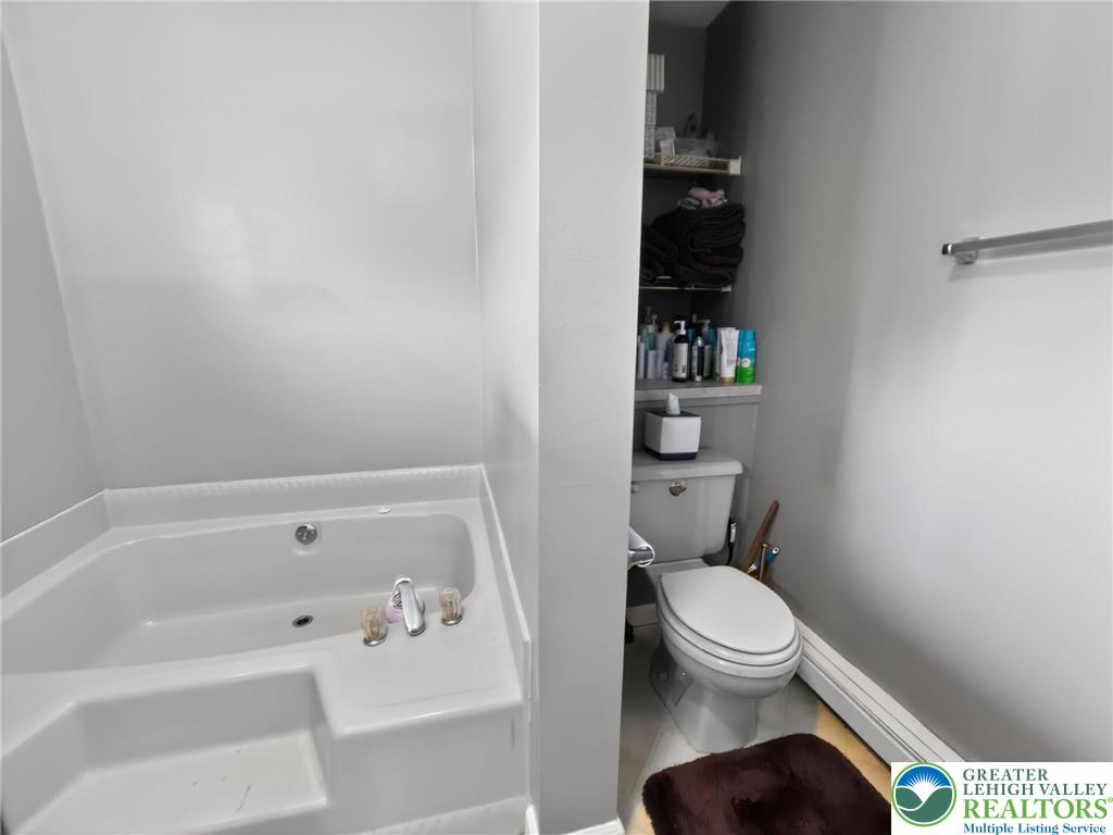 544 Bauer Road Bath, PA 18014 - Photo 16 of 47