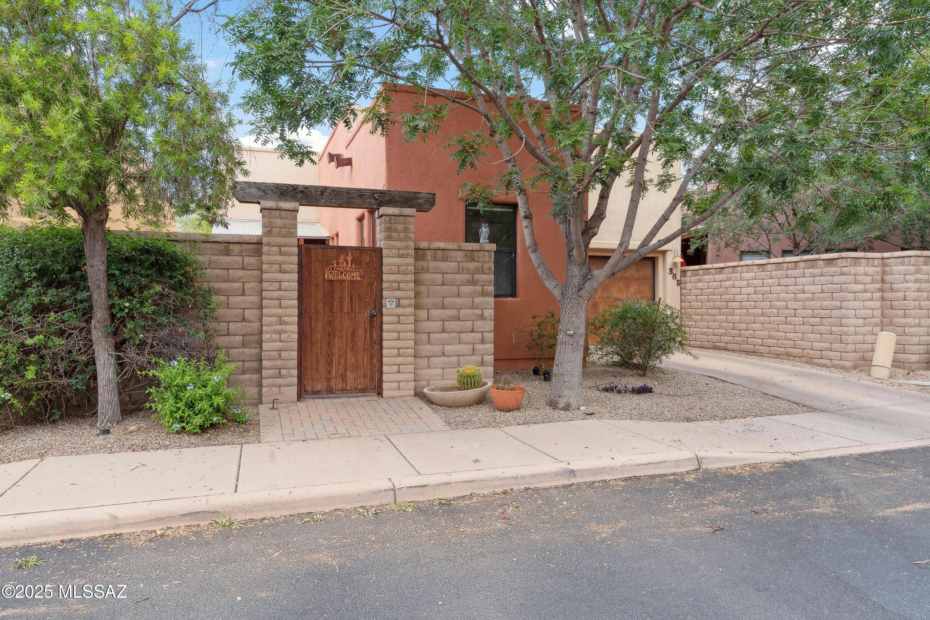 385 East Cedarvale Road Tucson, AZ 85704 - Photo 2 of 30