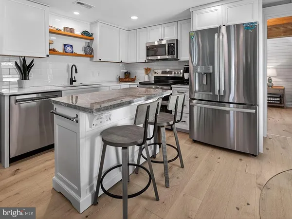 $1,400,000 | 412 Kings Highway, Lewes, DE 19958