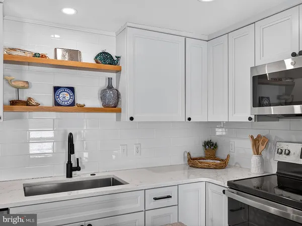 $1,400,000 | 412 Kings Highway, Lewes, DE 19958