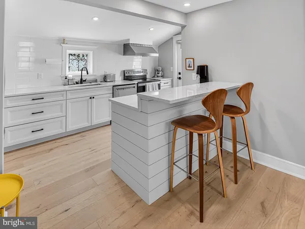 $1,400,000 | 412 Kings Highway, Lewes, DE 19958
