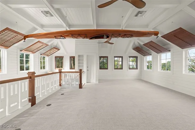 a view of a house with porch