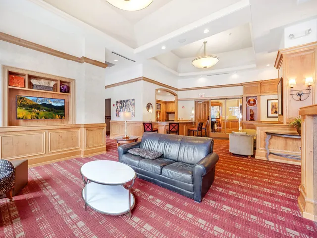 $2,395 | 500 East Grant Street, Unit 708, Minneapolis, MN 55404