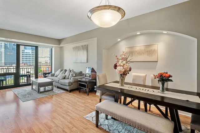 $2,395 | 500 East Grant Street, Unit 708, Minneapolis, MN 55404