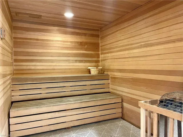 a view of walk in closet