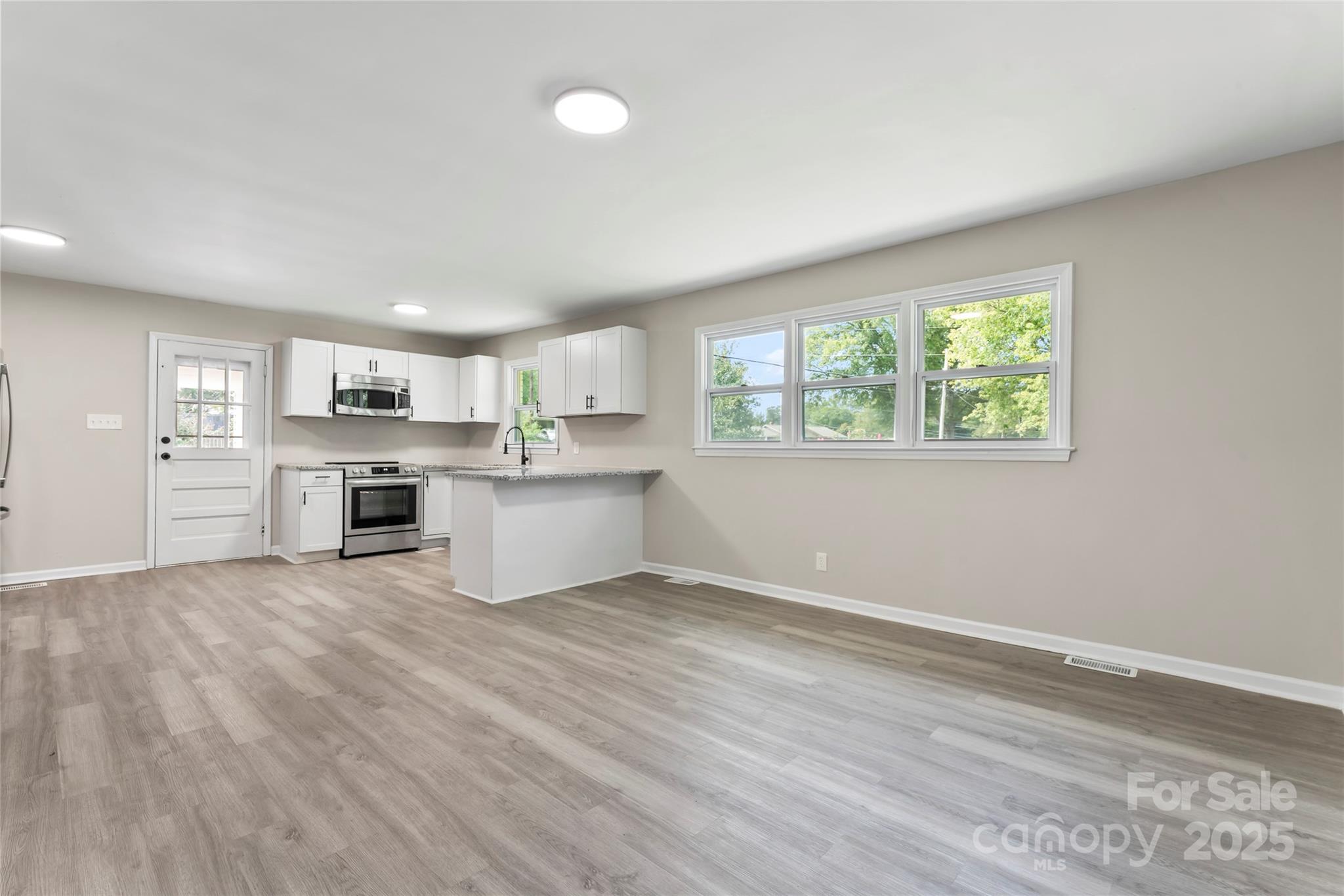 2697 State Rd S-29-369 Lancaster, SC 29720 - Photo 13 of 37