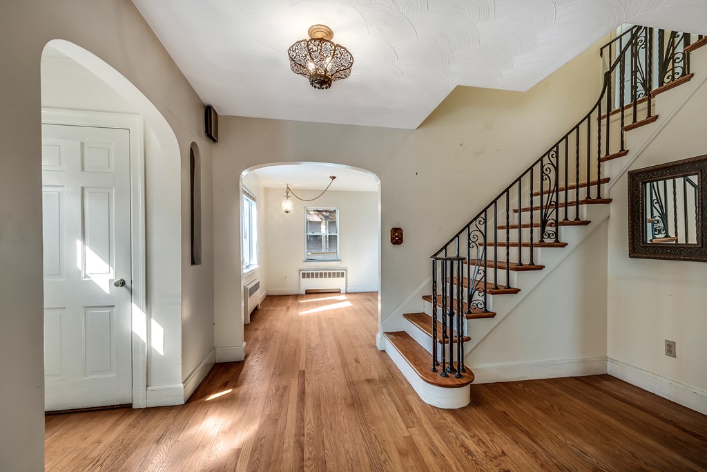 32 Philmore Road Newton, MA 02458 - Photo 4 of 19 Gallery Image 4