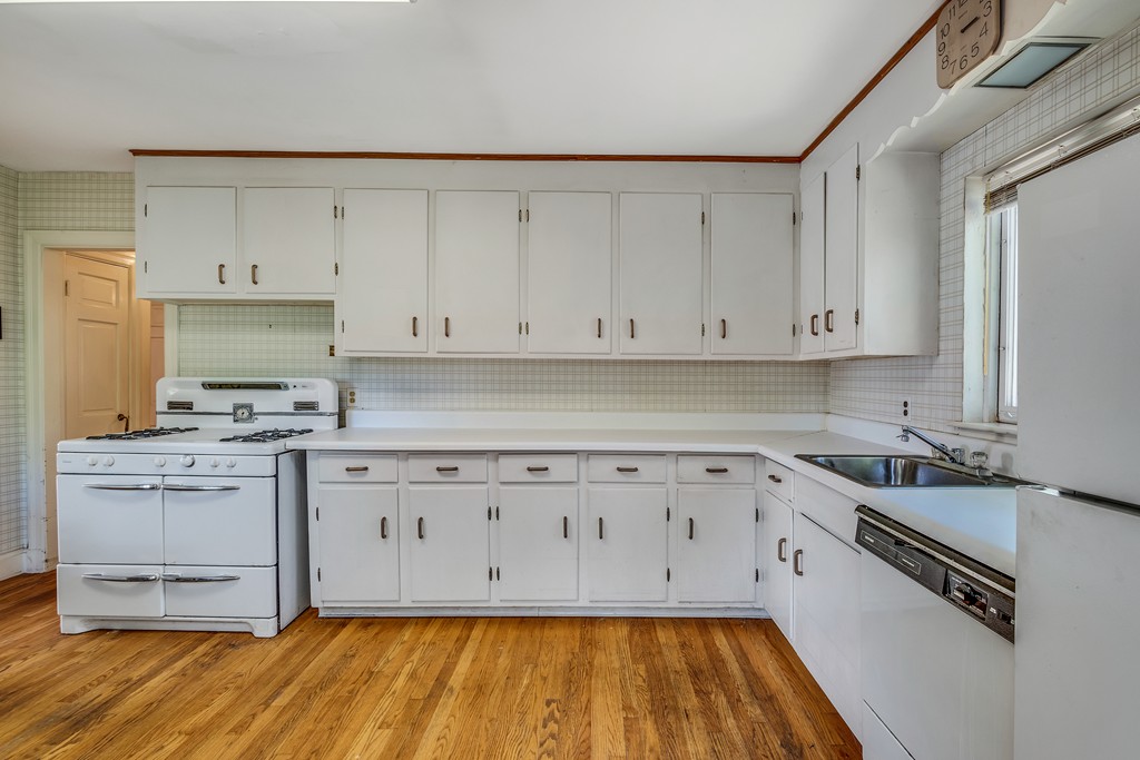 32 Philmore Road Newton, MA 02458 - Photo 10 of 19 Gallery Image 10