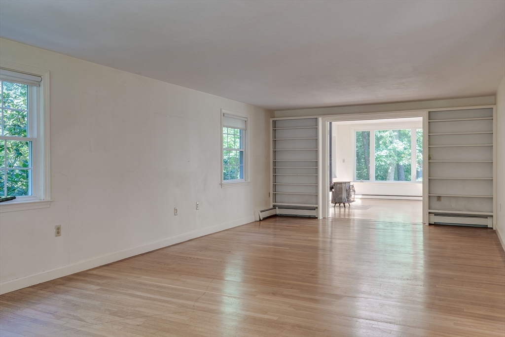 8 Marie Drive Andover, MA 01810 - Photo 14 of 42