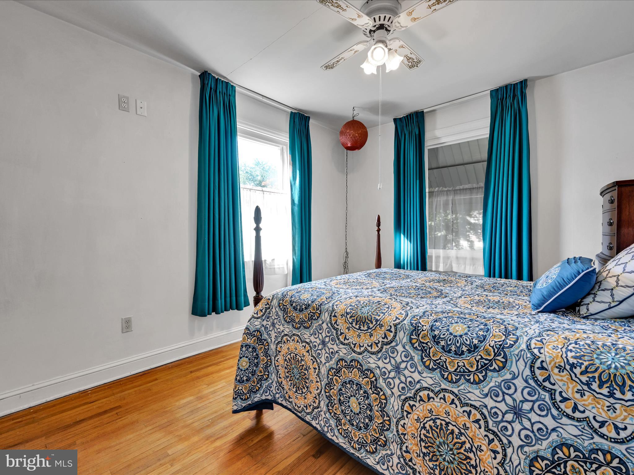 914 Village Road Folsom, PA 19033 - Photo 14 of 26 Primary Bedroom