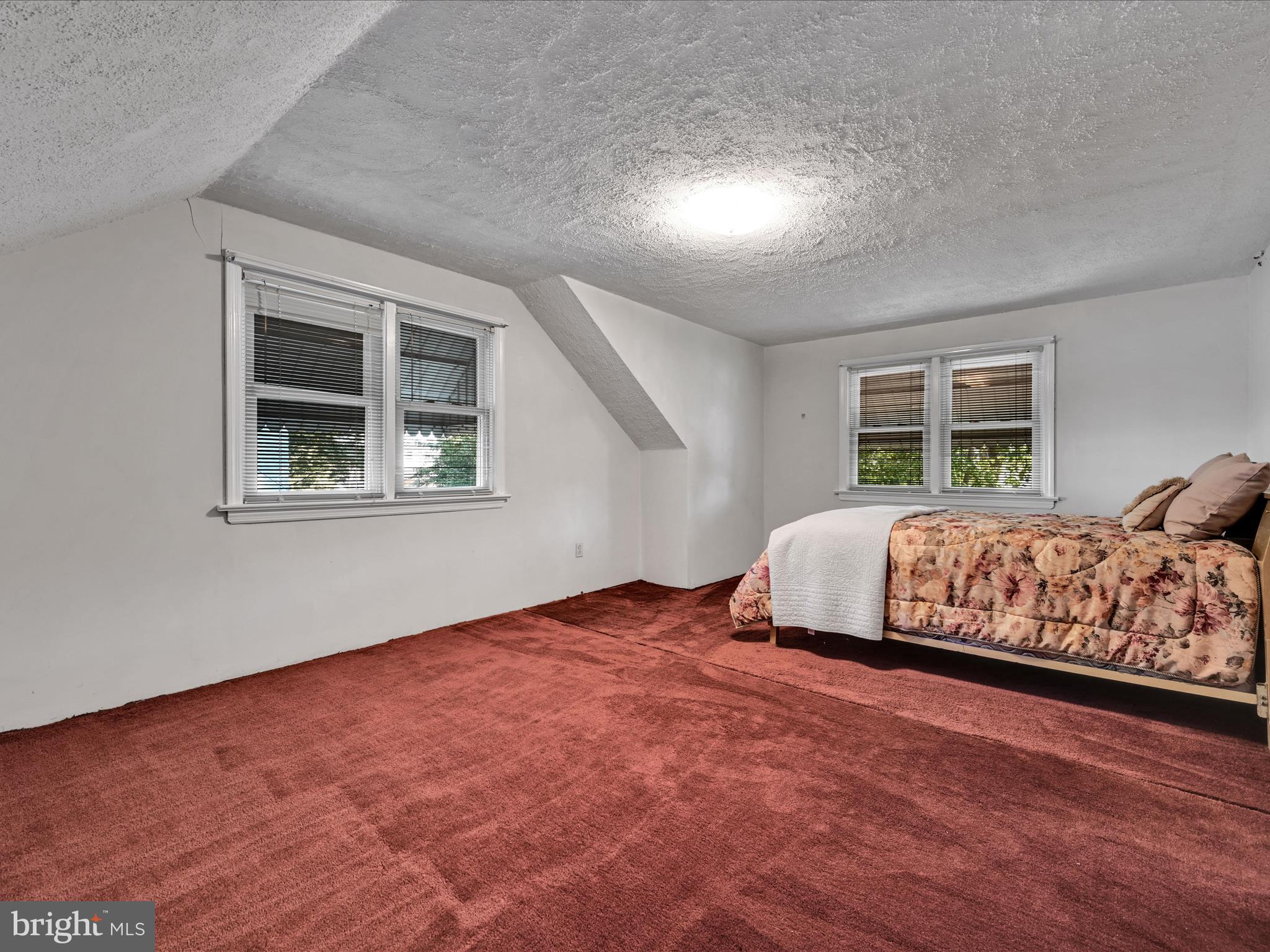 914 Village Road Folsom, PA 19033 - Photo 19 of 26 Bedroom