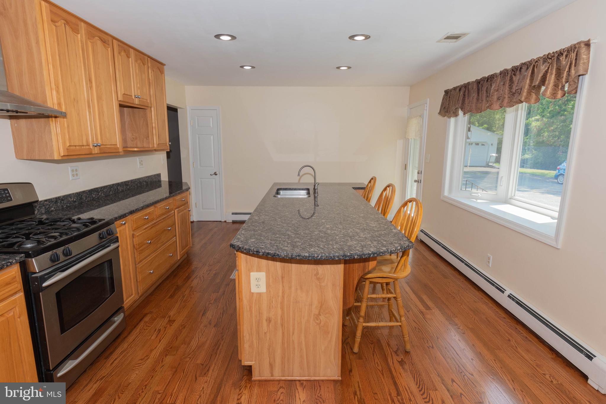 512 Wilgis Road Fallston, MD 21047 - Photo 7 of 66