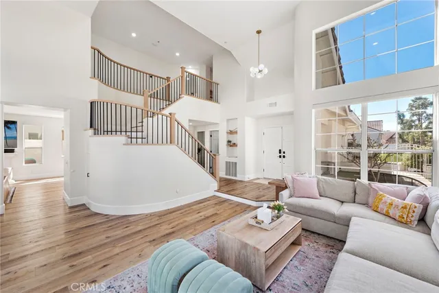 $9,100 | 2200 Via Iris, San Clemente, CA 92673