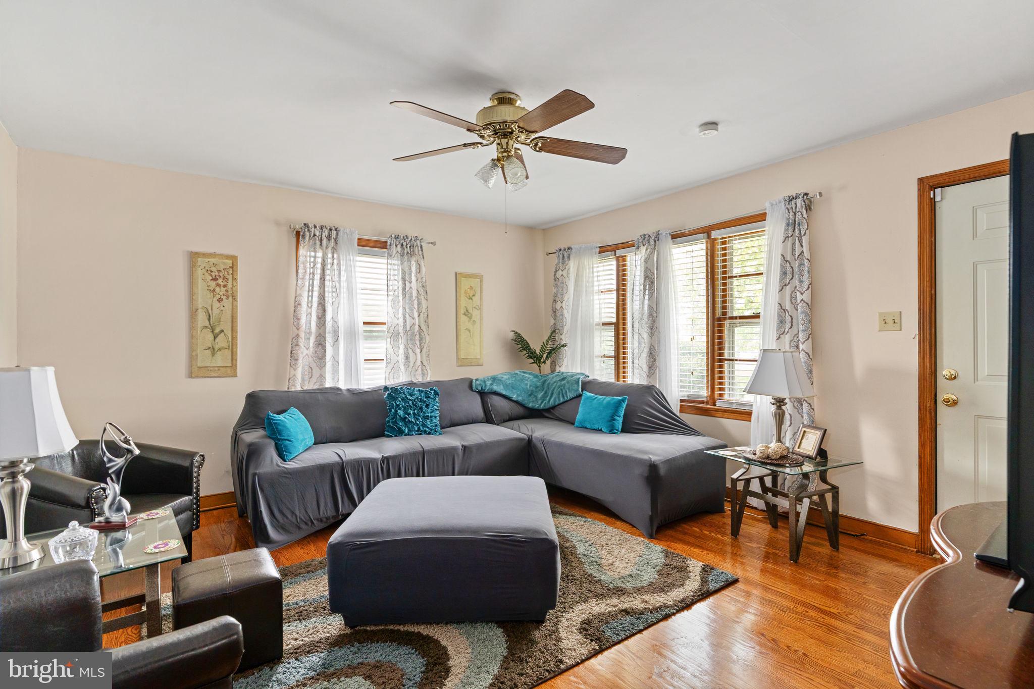 1440 Holly Farm Road Burkeville, VA 23922 - Photo 15 of 52 Cozy living space with natural light.