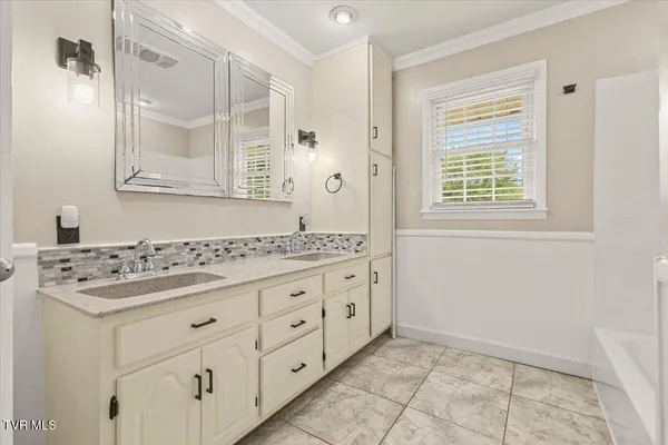 $325,000 | 116 Byrd Street, Johnson City, TN 37601