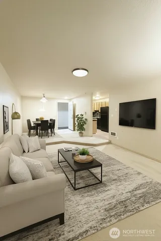 $290,000 | 14344 Stone Avenue North, Unit 32, Seattle, WA 98133