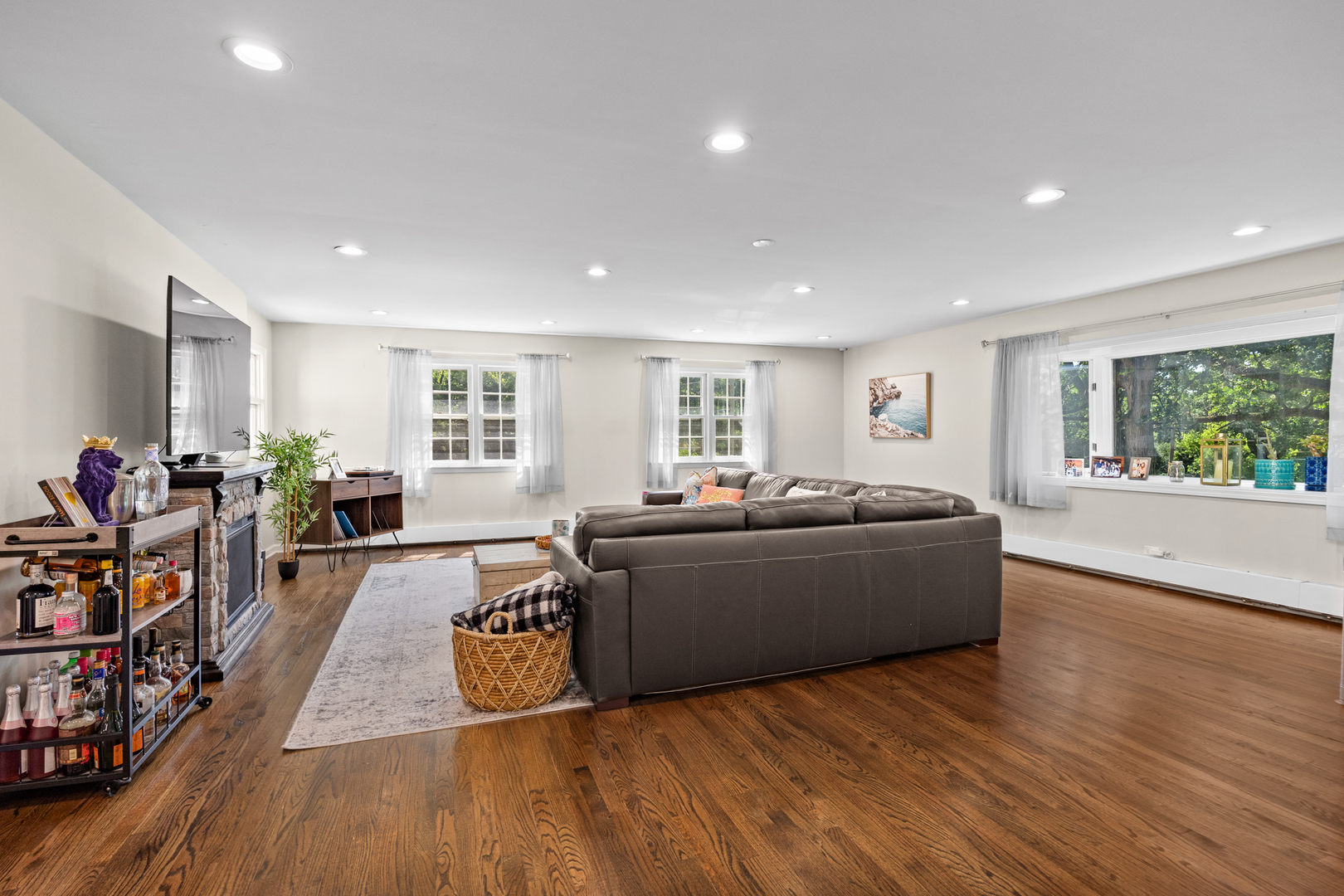 9201 Spring Street Road Cary, IL 60013 - Photo 5 of 33 Gallery Image 5
