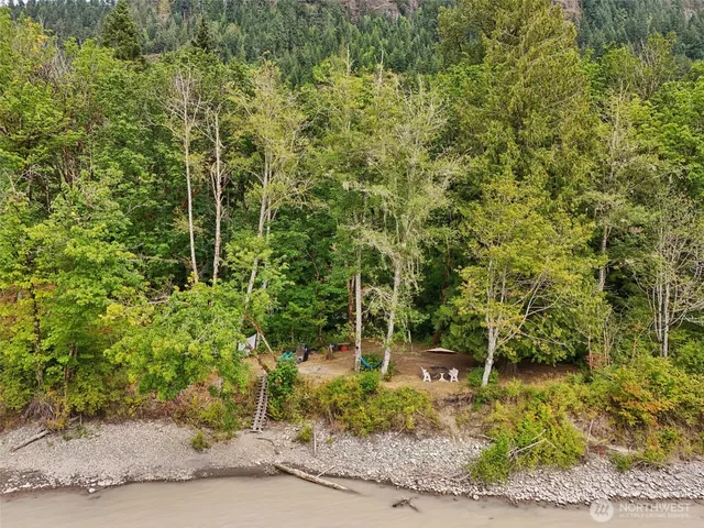 $650,000 | 14293 Highway 530, Concrete, WA 98237