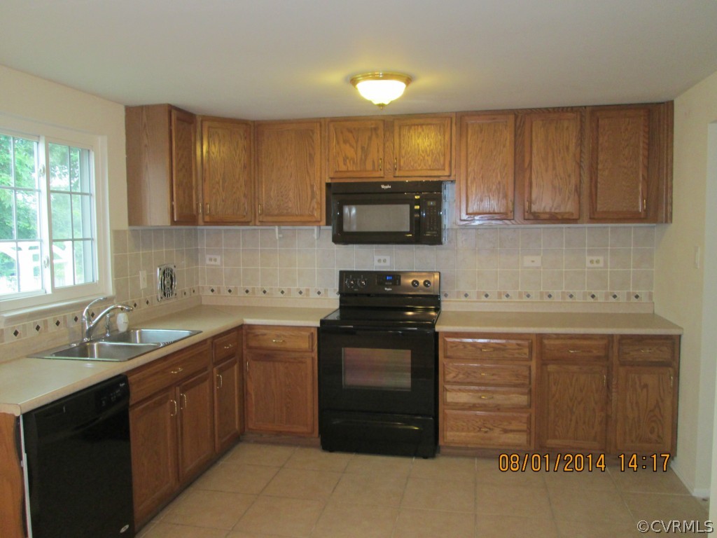 9403 Becton Road Glen Allen, VA 23060 - Photo 3 of 23 Gallery Image 3
