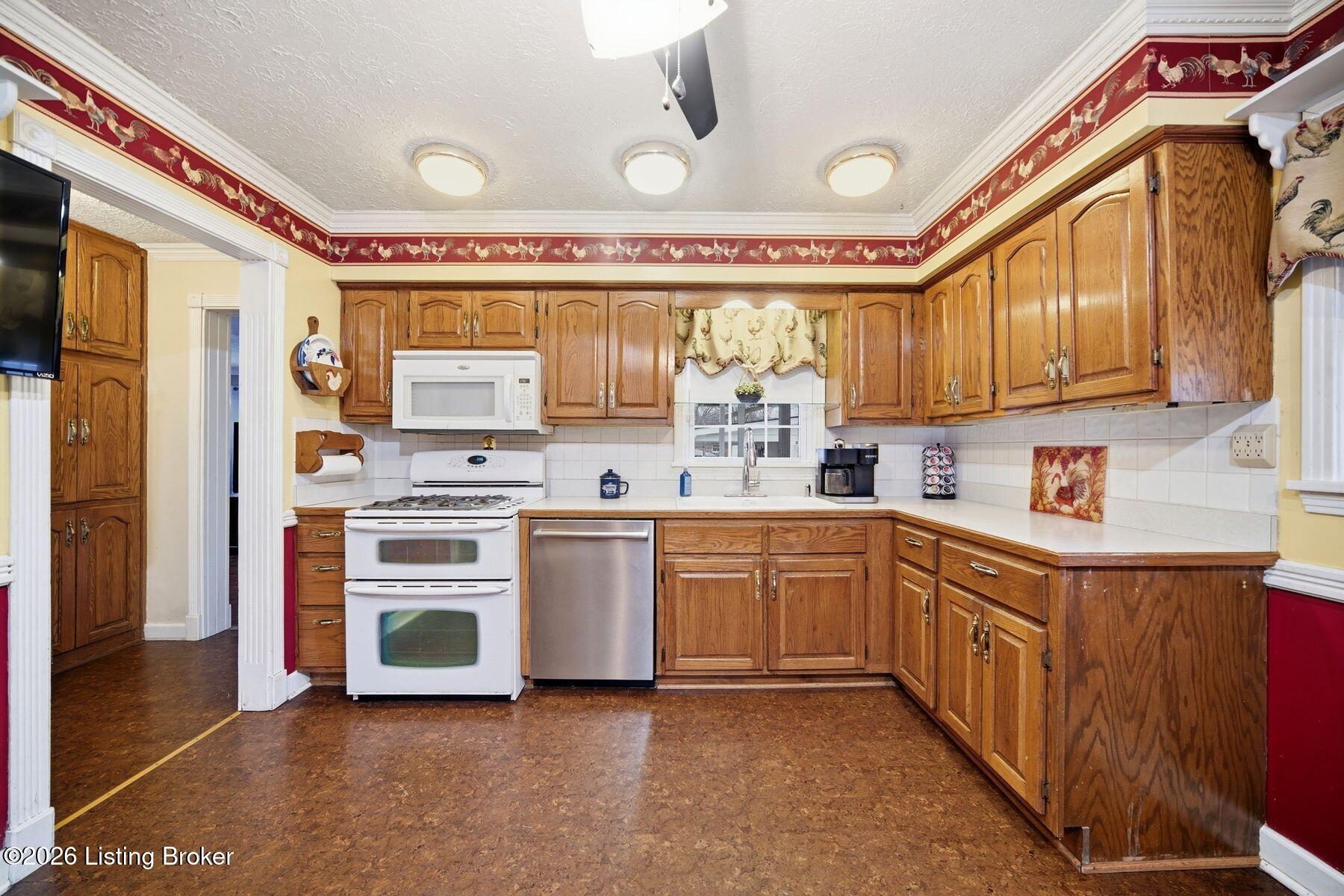 4810 Goepper Road Louisville, KY 40258 - Photo 15 of 88 photo_online_011