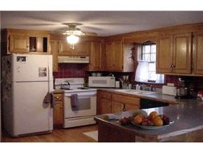 12 Scamman Road Stratham, NH 03885 - Photo 2 of 9