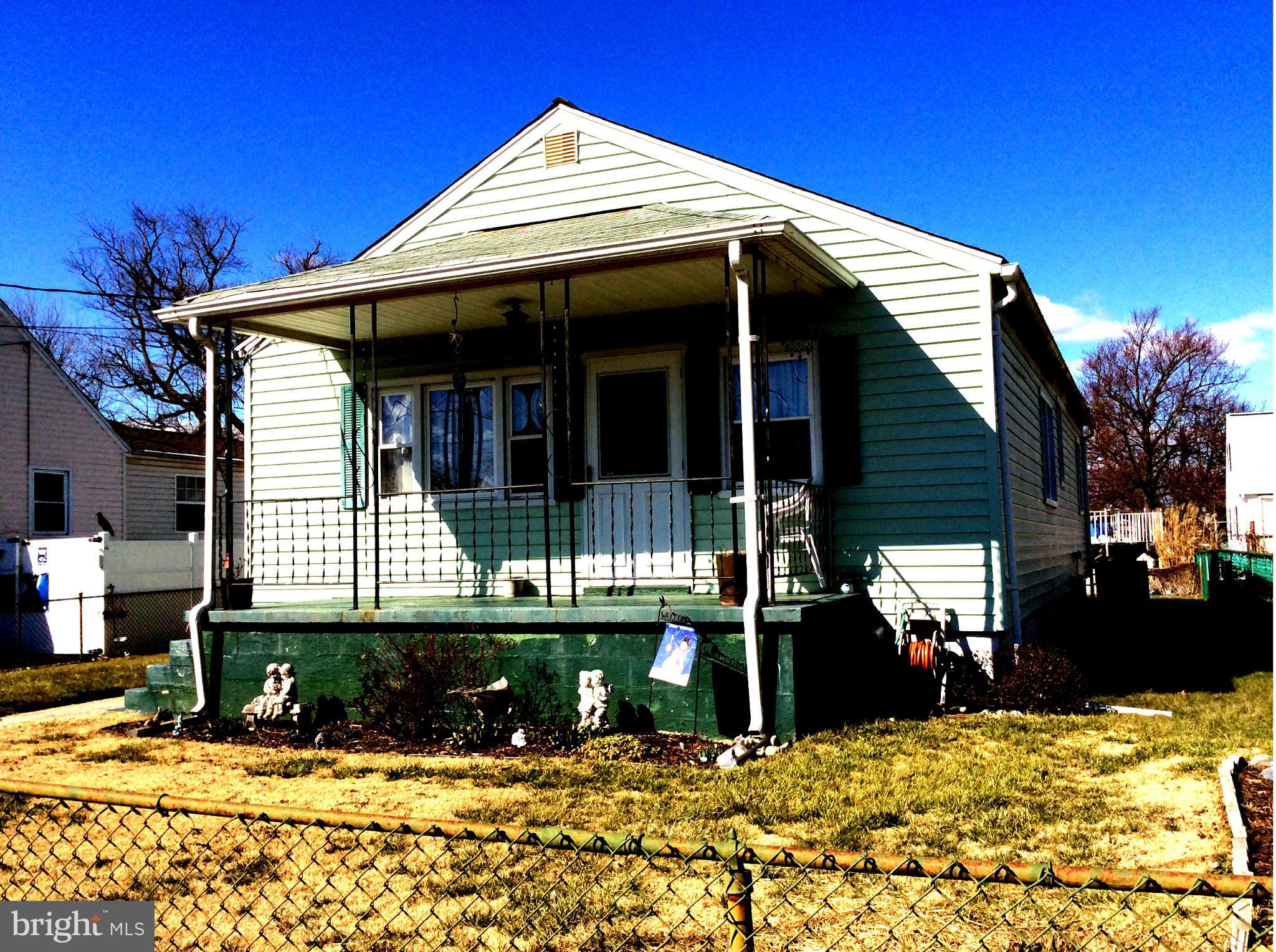 518 Holy Cross Road Baltimore, MD 21225 - Photo 1 of 29 Vinyl Siding--Maintenance Free!