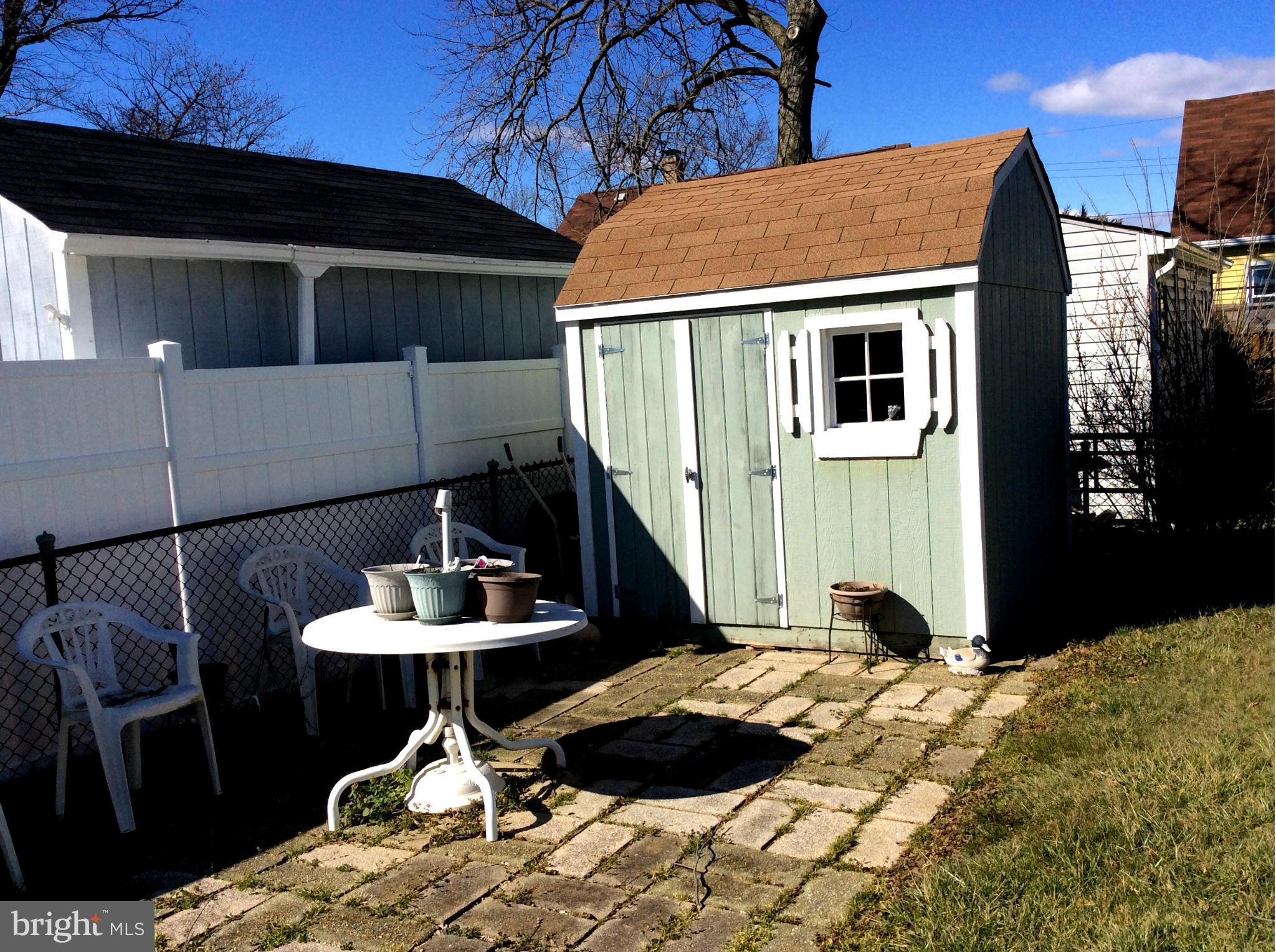 518 Holy Cross Road Baltimore, MD 21225 - Photo 24 of 29 Storage Shed, too!