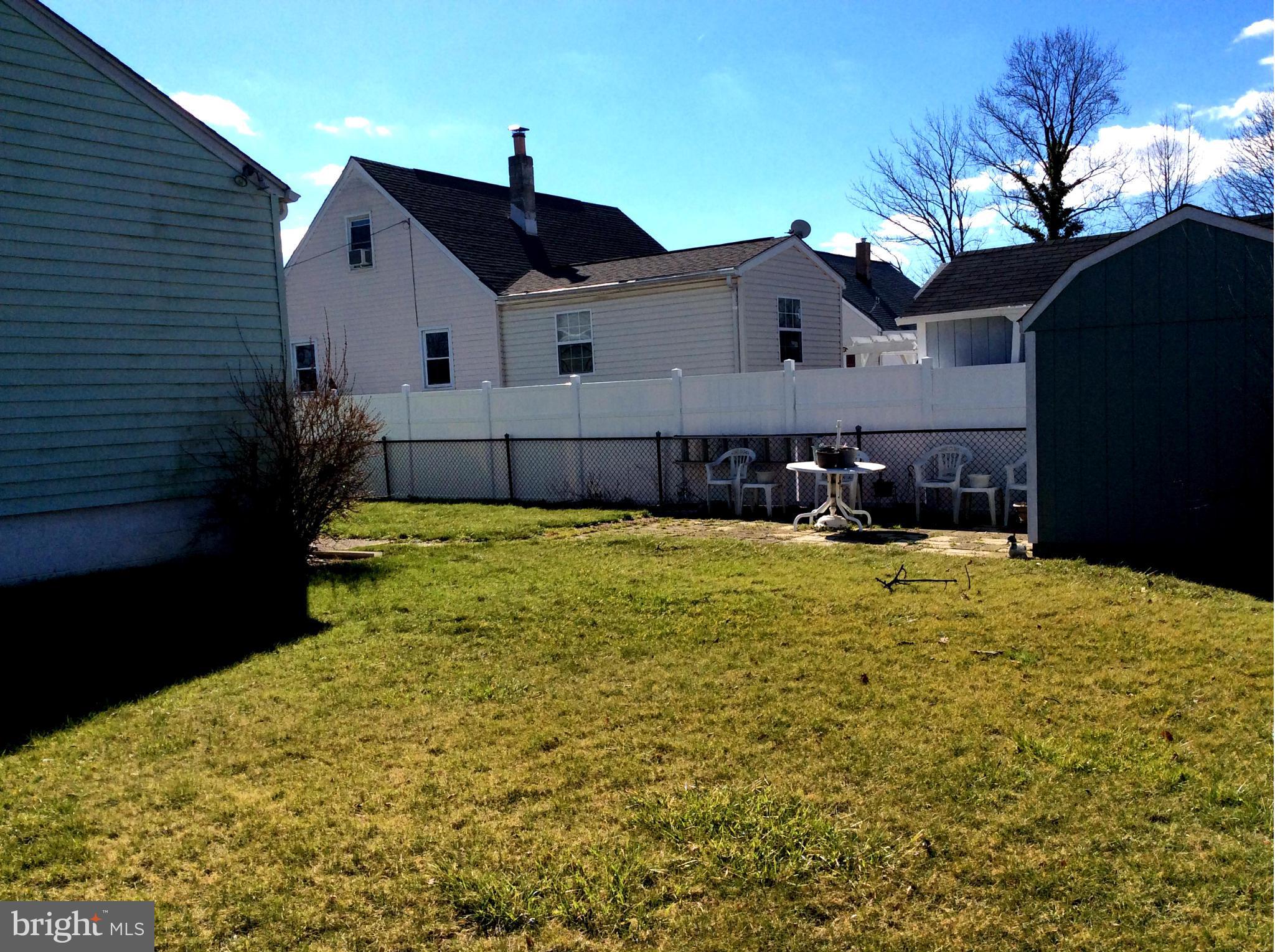 518 Holy Cross Road Baltimore, MD 21225 - Photo 26 of 29 Nice Backyard