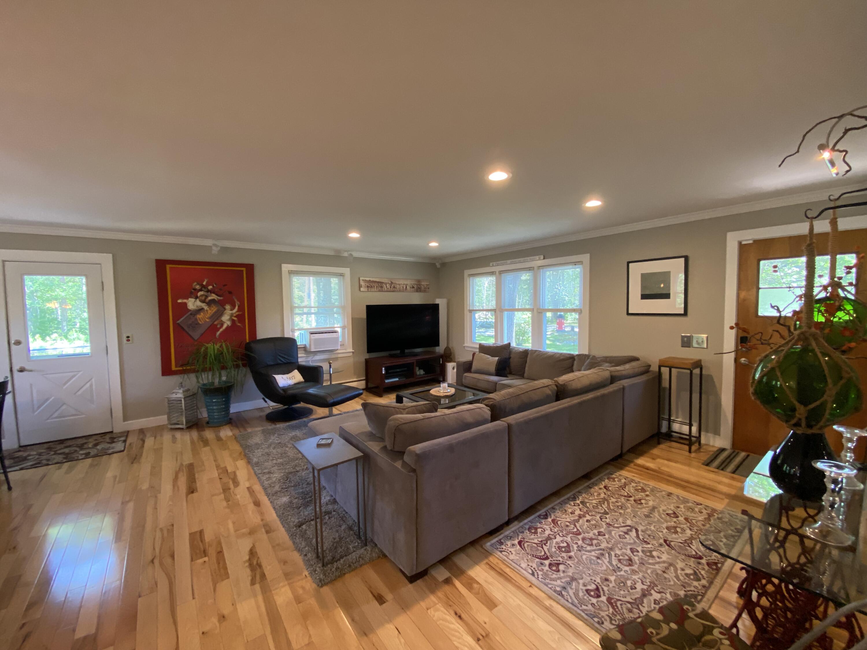 299 Captain Thomas Road Ogunquit, ME 03907 - Photo 7 of 20 IMG_4879