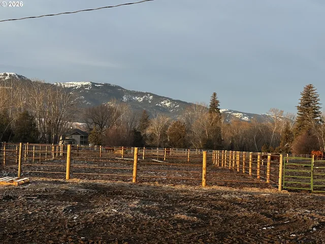 $325,000 | 1025 South Florence Avenue, Enterprise, OR 97828