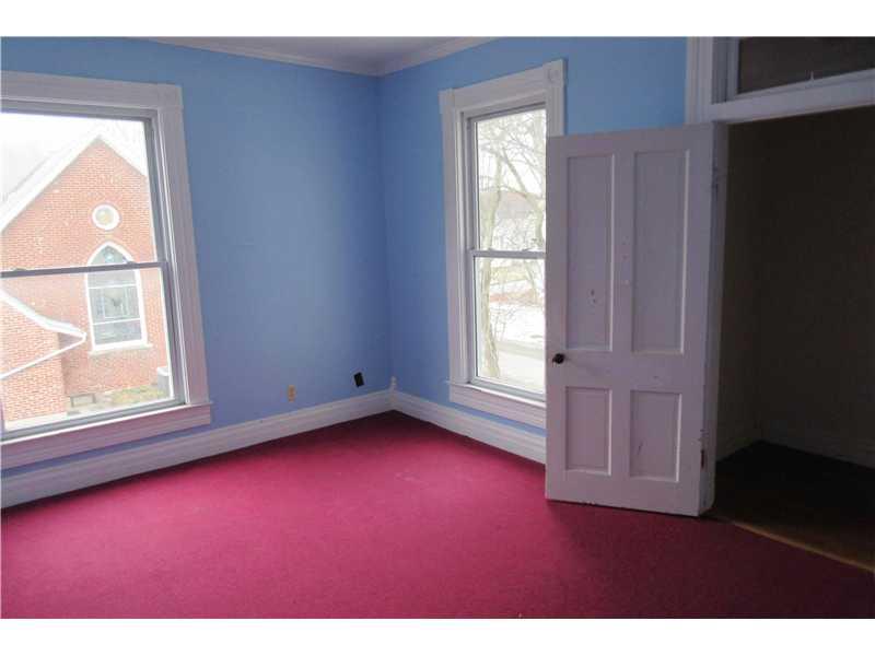 237 East High Street Pendleton, IN 46064 - Photo 8 of 11