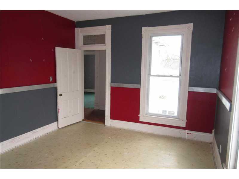 237 East High Street Pendleton, IN 46064 - Photo 9 of 11