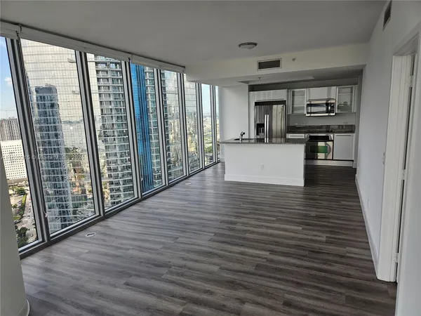 $780,000 | 888 Biscayne Boulevard, Unit 4001, Miami, FL 33132