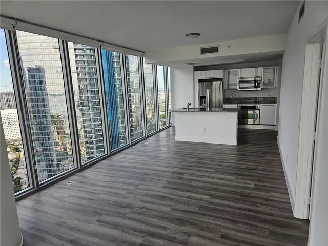 $795,000 | 888 Biscayne Boulevard, Unit 4001, Miami, FL 33132