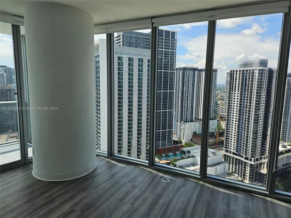 $780,000 | 888 Biscayne Boulevard, Unit 4001, Miami, FL 33132