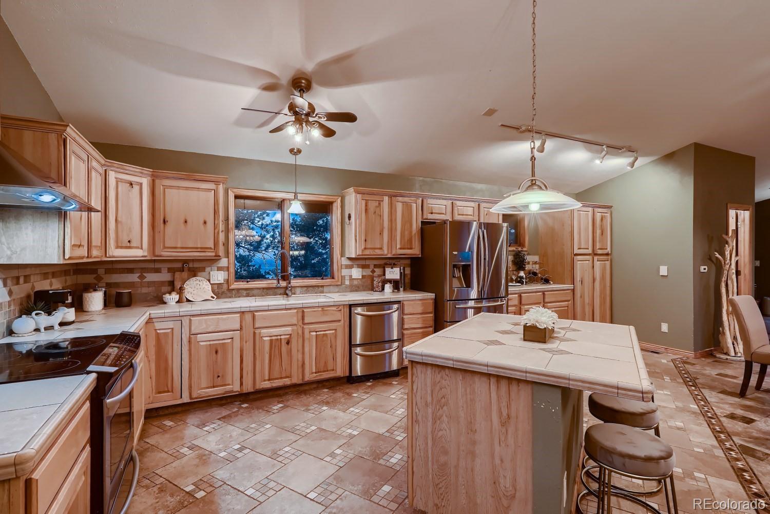1084 Colorow Road Golden, CO 80401 - Photo 9 of 18 Gallery Image 9