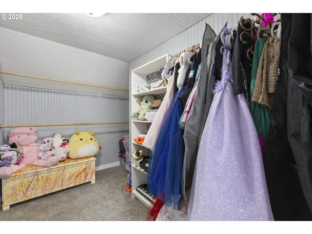 $899,900 | 12275 Southeast School Avenue, Boring, OR 97009