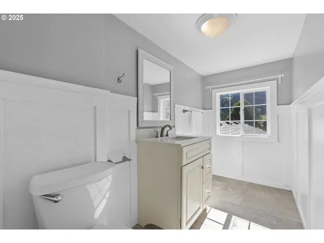 $899,900 | 12275 Southeast School Avenue, Boring, OR 97009