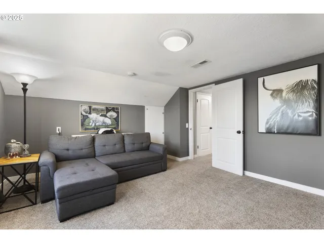 $899,900 | 12275 Southeast School Avenue, Boring, OR 97009