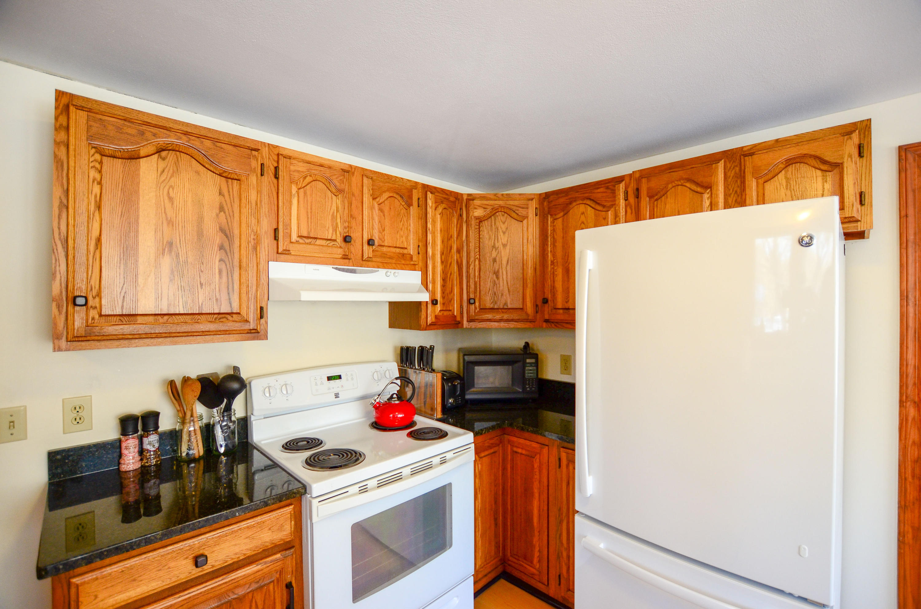 85 Picott Road Kittery, ME 03904 - Photo 5 of 36 DSC_8568
