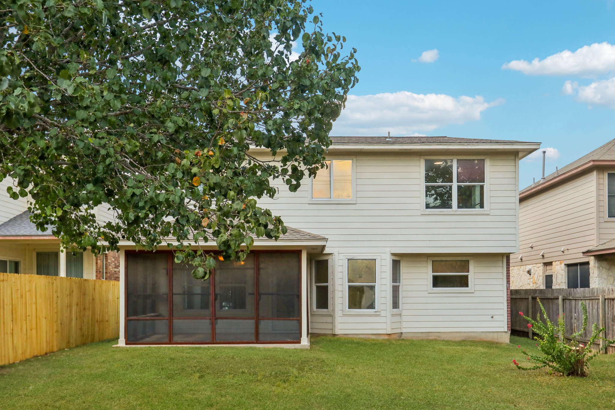 14521 Ballycastle Trail Austin, TX 78717 - Photo 39 of 40 a front view of a house with a garden