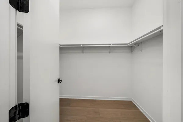 $540,000 | 5830 North Lincoln Avenue, Unit 3E, Chicago, IL 60659