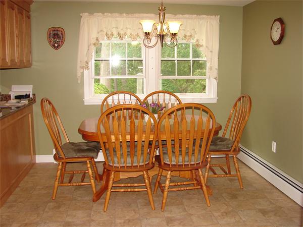 17 Babicz Road Tewksbury, MA 01876 - Photo 2 of 18 Gallery Image 2