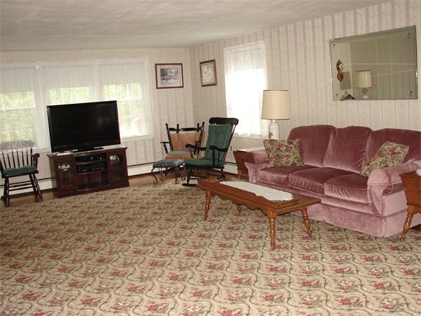 17 Babicz Road Tewksbury, MA 01876 - Photo 7 of 18 Gallery Image 7