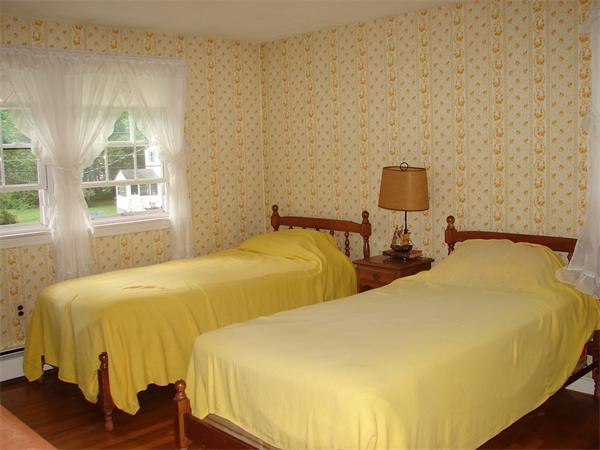 17 Babicz Road Tewksbury, MA 01876 - Photo 10 of 18 Gallery Image 10